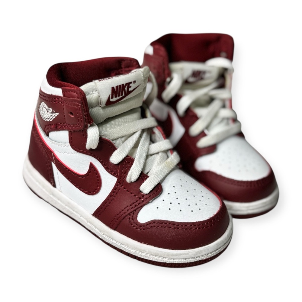 Jordan Toddler's Retro High OG
Artisanal Red & Wht - Picture 2 of 3